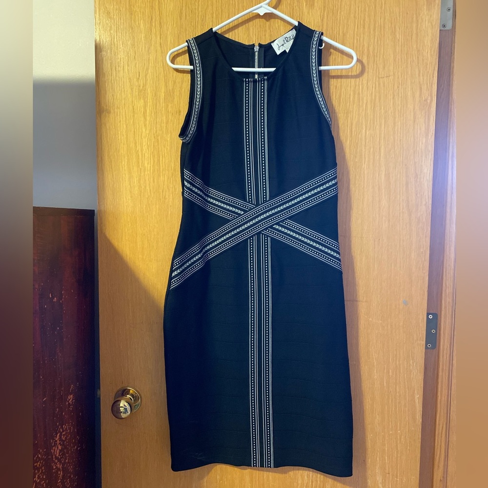 Sleeveless dress
